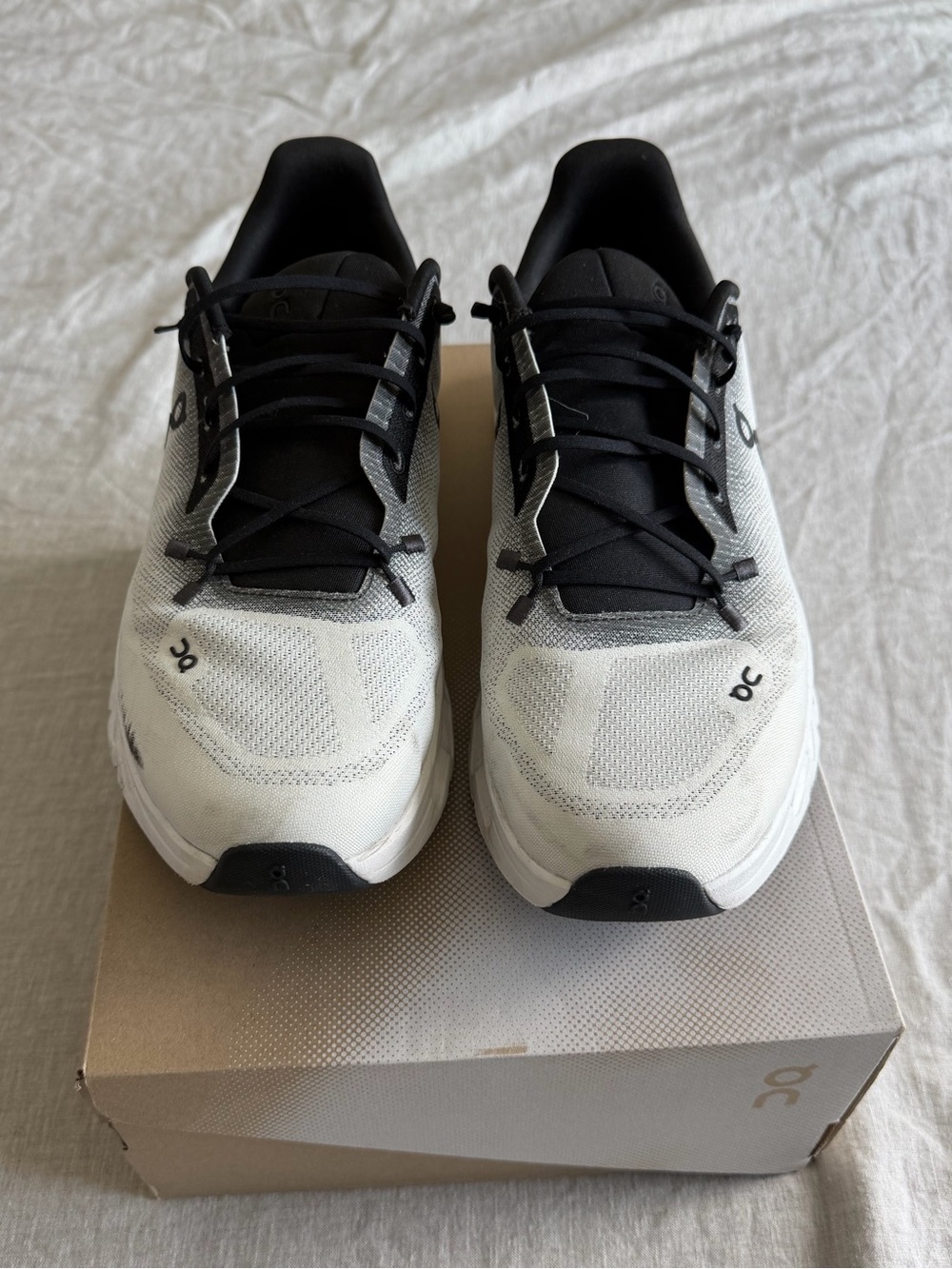 On Cloudtilt Shoes - Picture 2 of 5